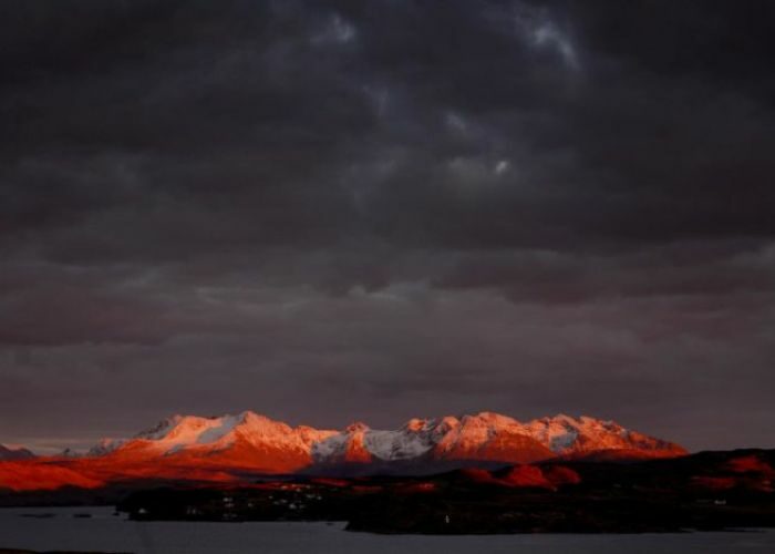 Winter Sunset - Skye Guides